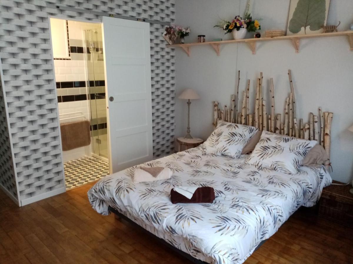 Les 27 Roses Et Ferienhaus Châtel-Censoir